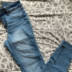 Refuge Light Wash high rise Skinny jeans